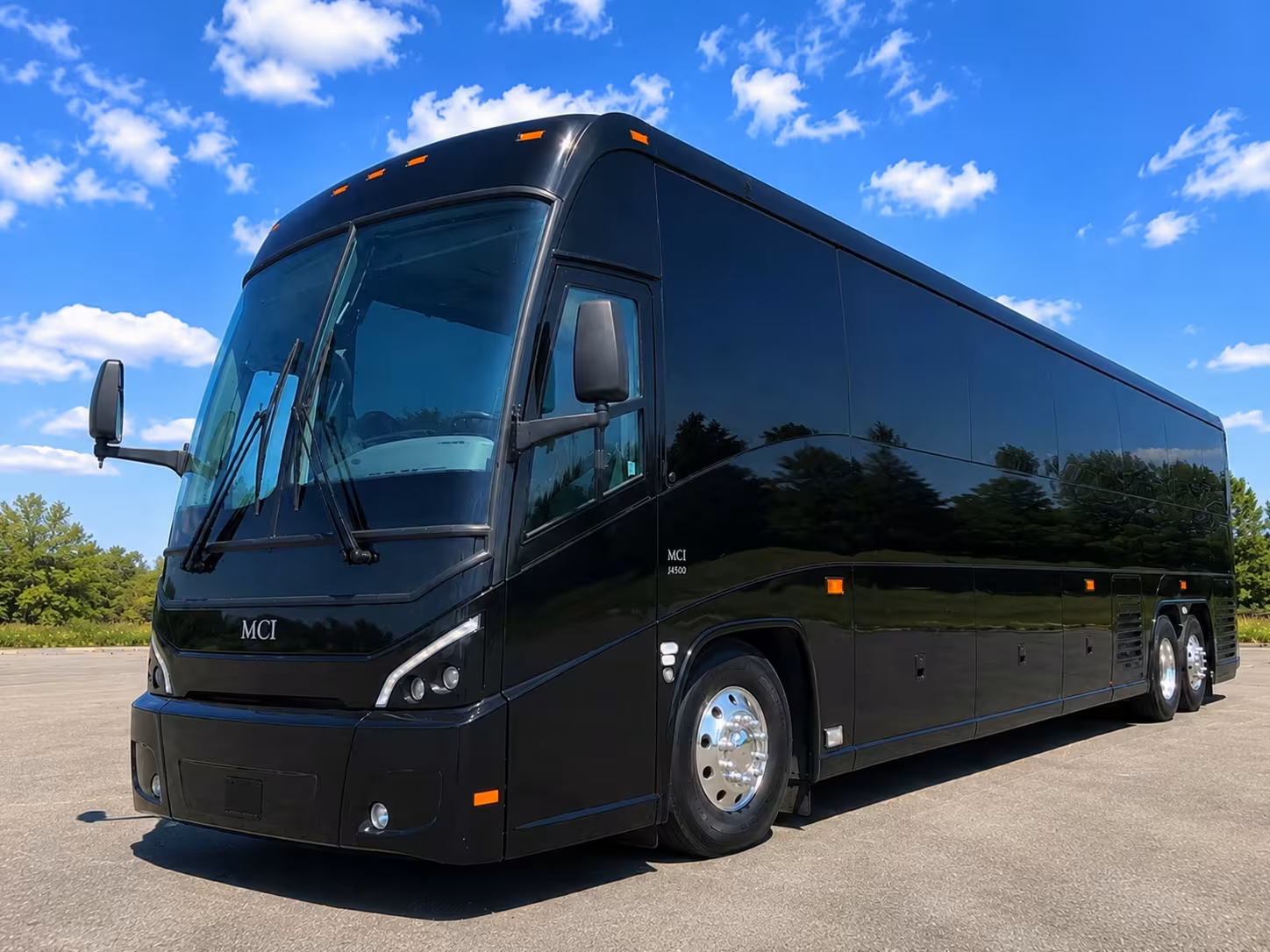 louisville cardinals basketball shuttle buses at the downtown arena