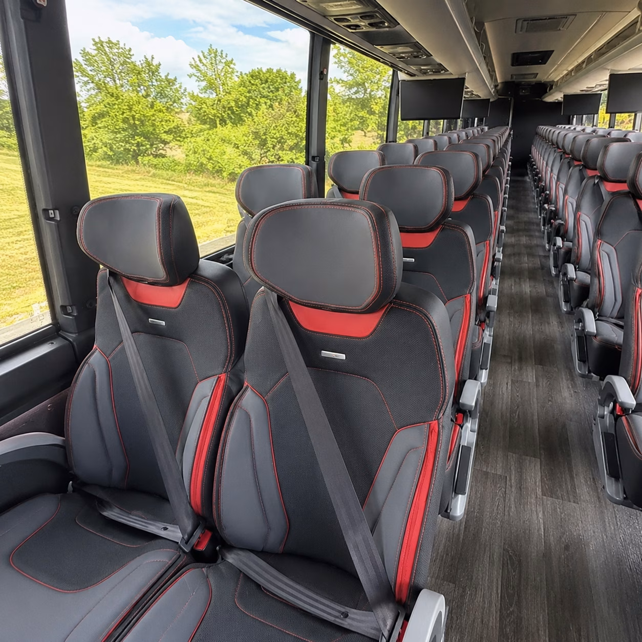 louisville charter bus rentals for downtown arena concerts