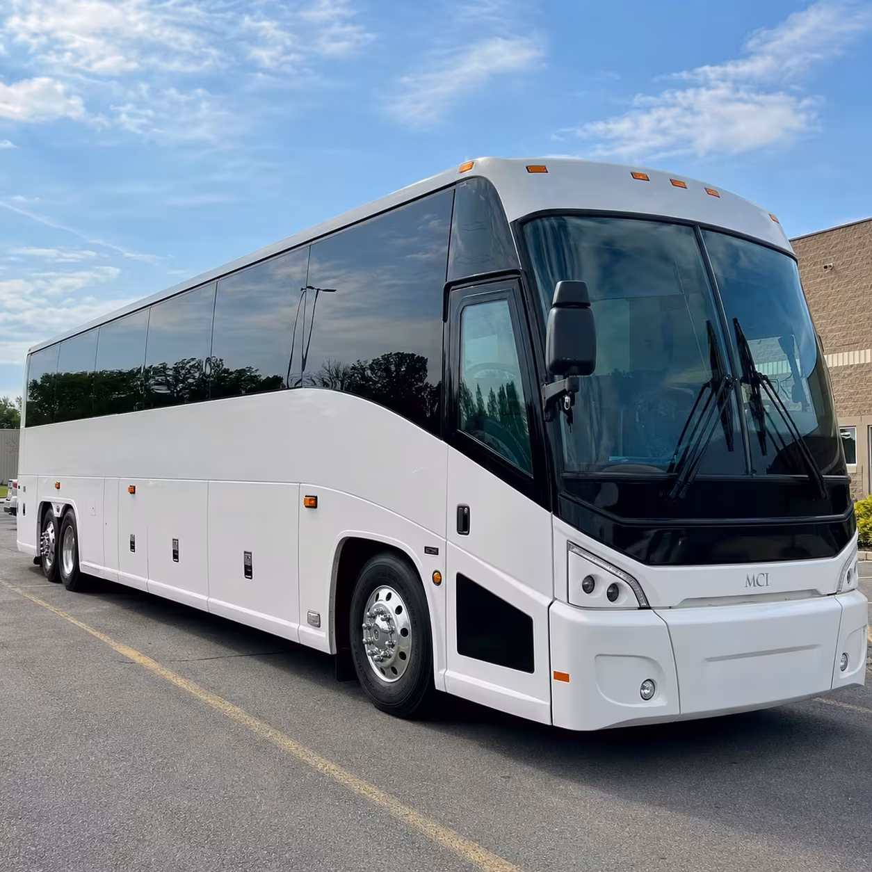 louisville charter bus rentals to sdf airport