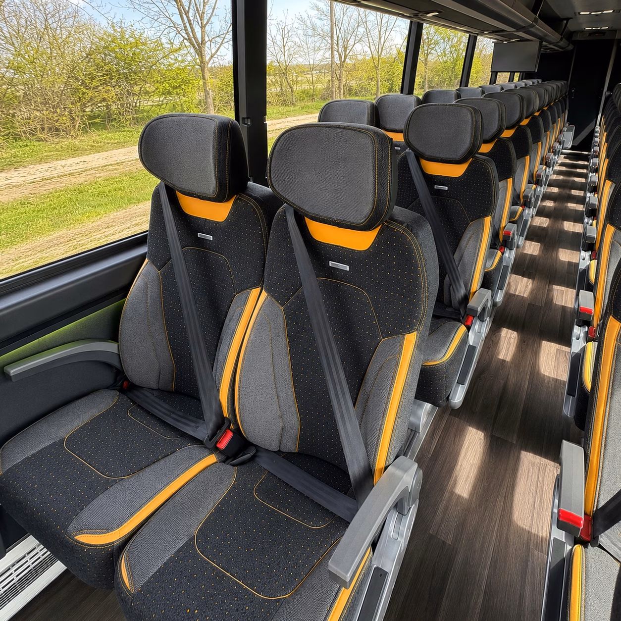 louisville to nashville charter bus rentals for group trips