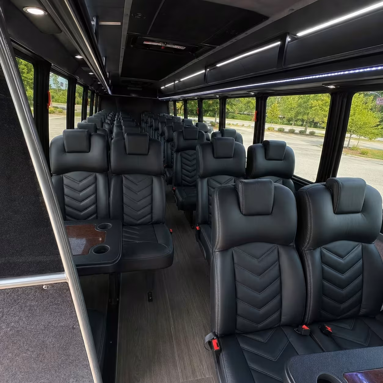 minibus rentals and motorcoaches for every louisville concert venue