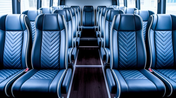 louisville 25 passenger minibus rental